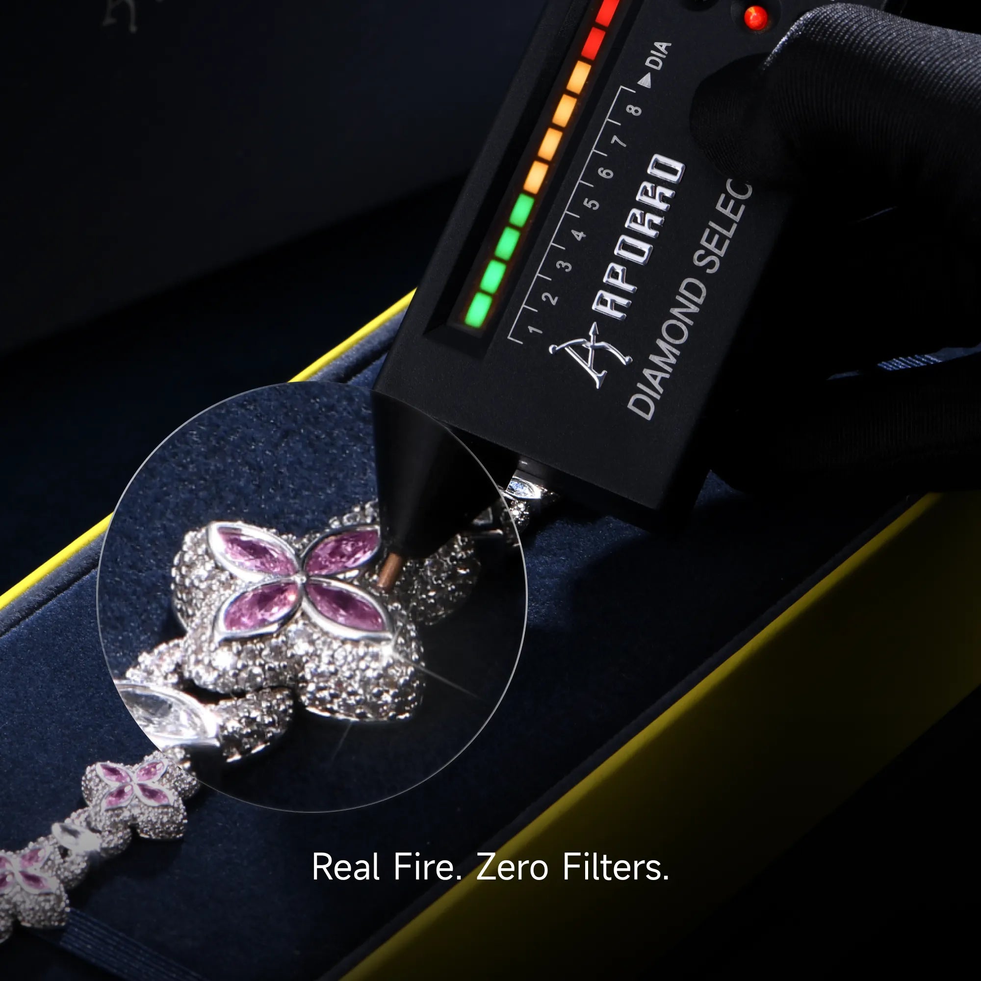 Moissanite Luminous Clover Bracelet - Pink Diamond