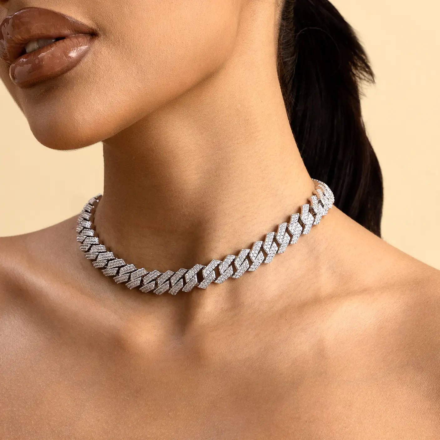 Women's Round Cut Prong Cuban Link Chain - 10mm