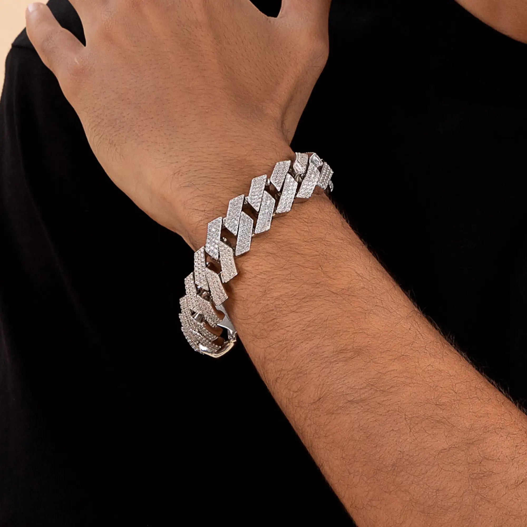 Moissanite Round Cut Prong Cuban Link Bracelet - 19mm