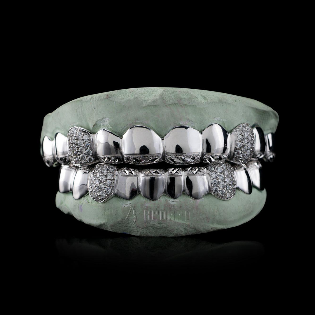 Custom Diamond Cut & Diamond Dust Tips with Iced Fangs Grillz