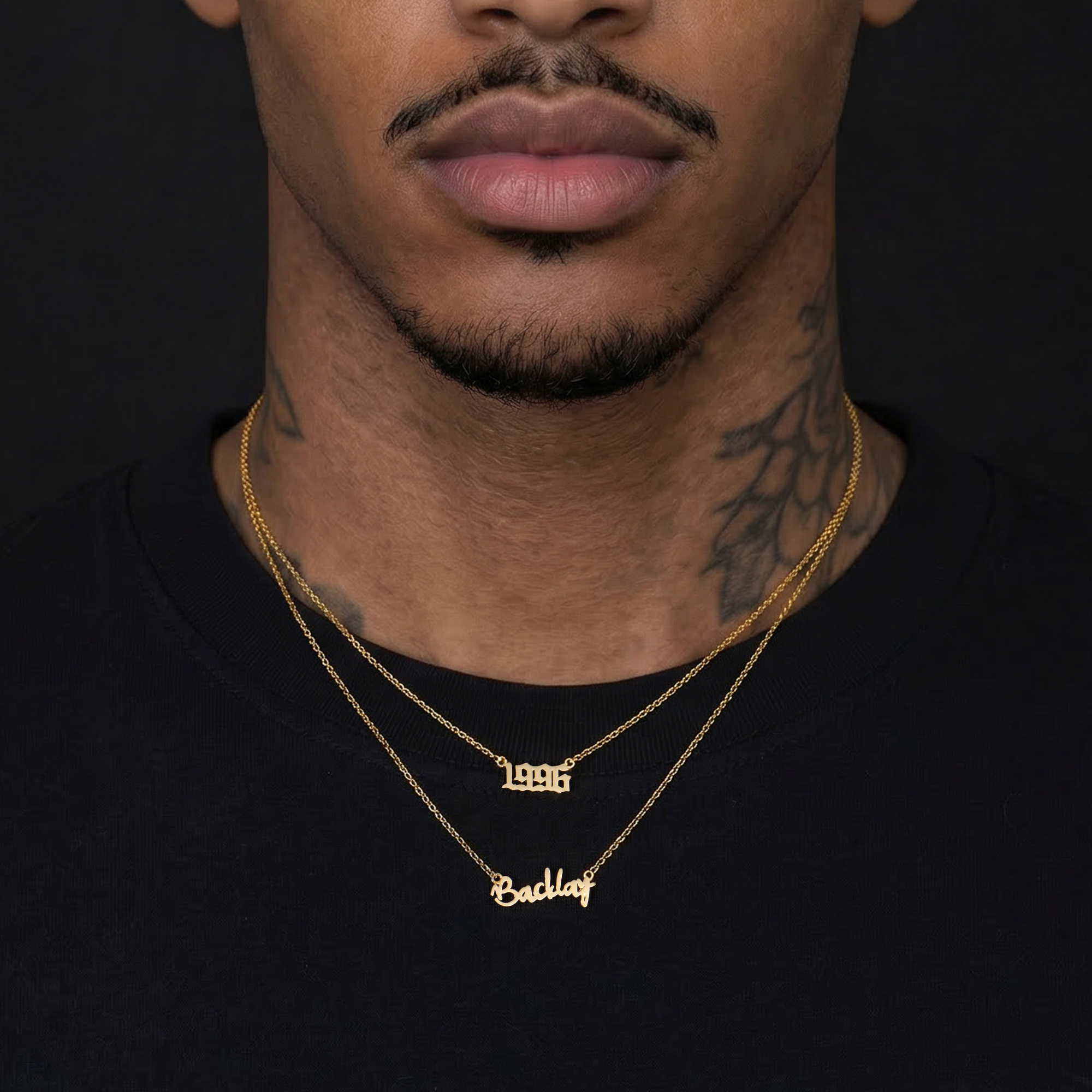Custom Old English & Manta Name Necklace Set