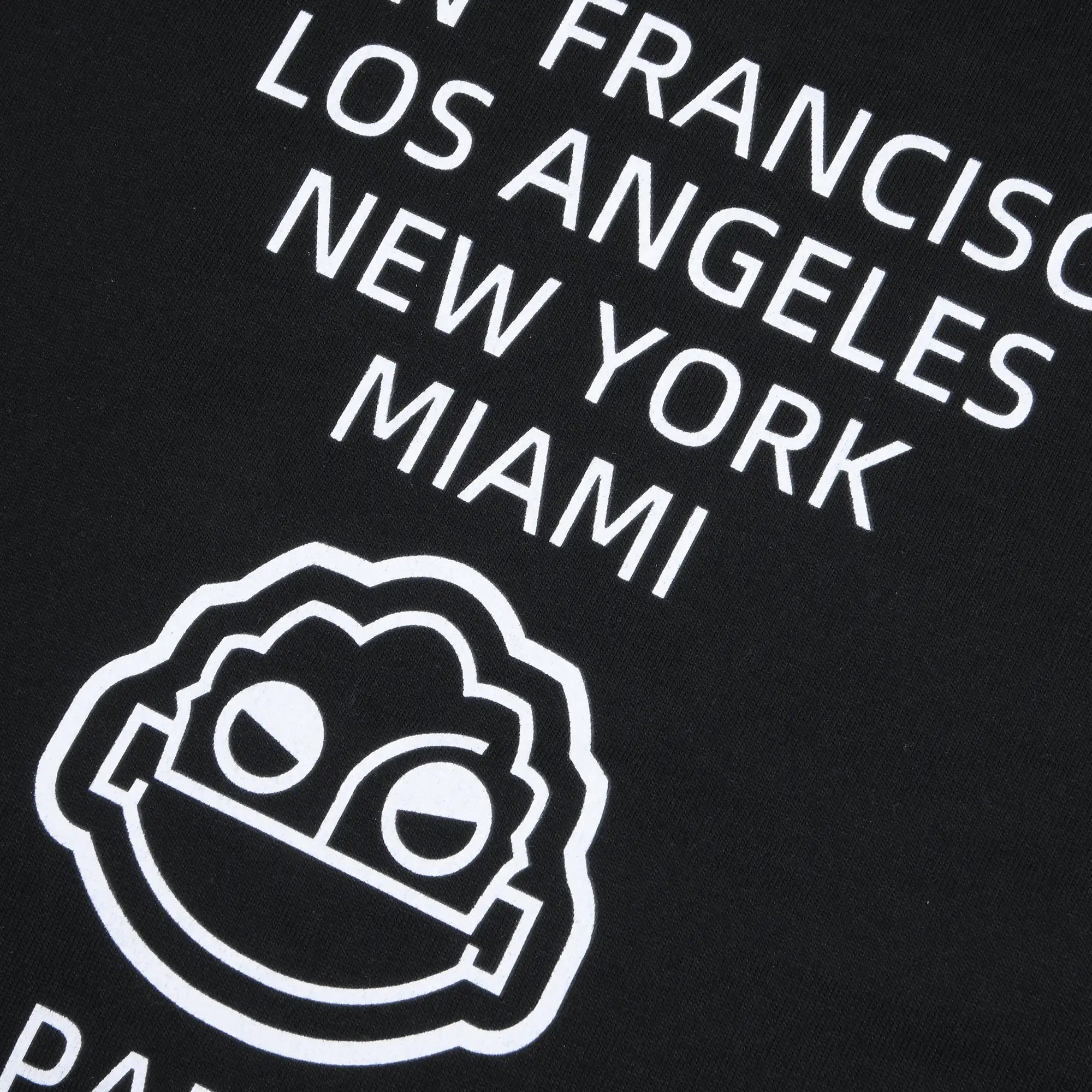 APORRO Worldwide Graffiti Tee