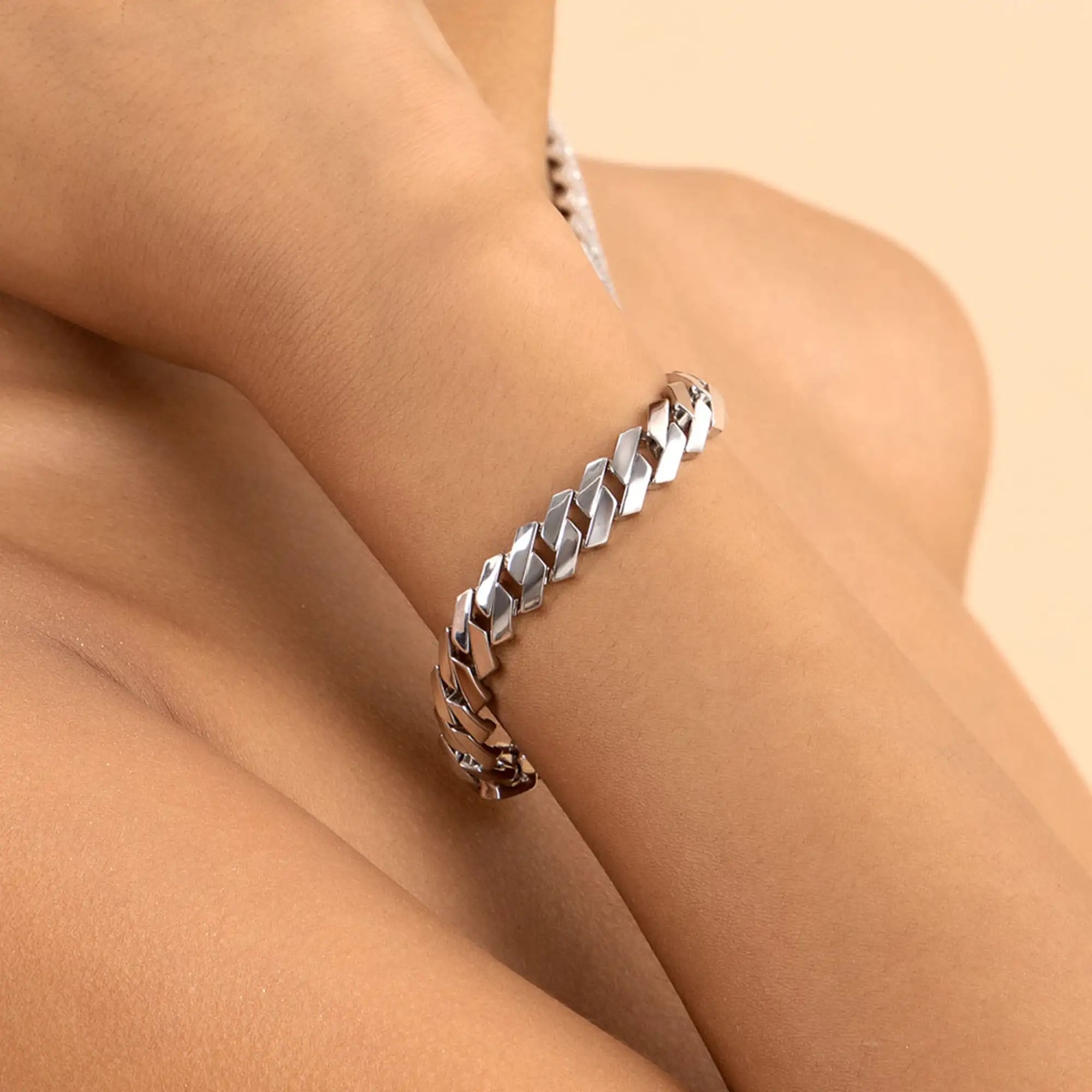 Moissanite Plain Gold Prong Cuban Link Bracelet - 10mm