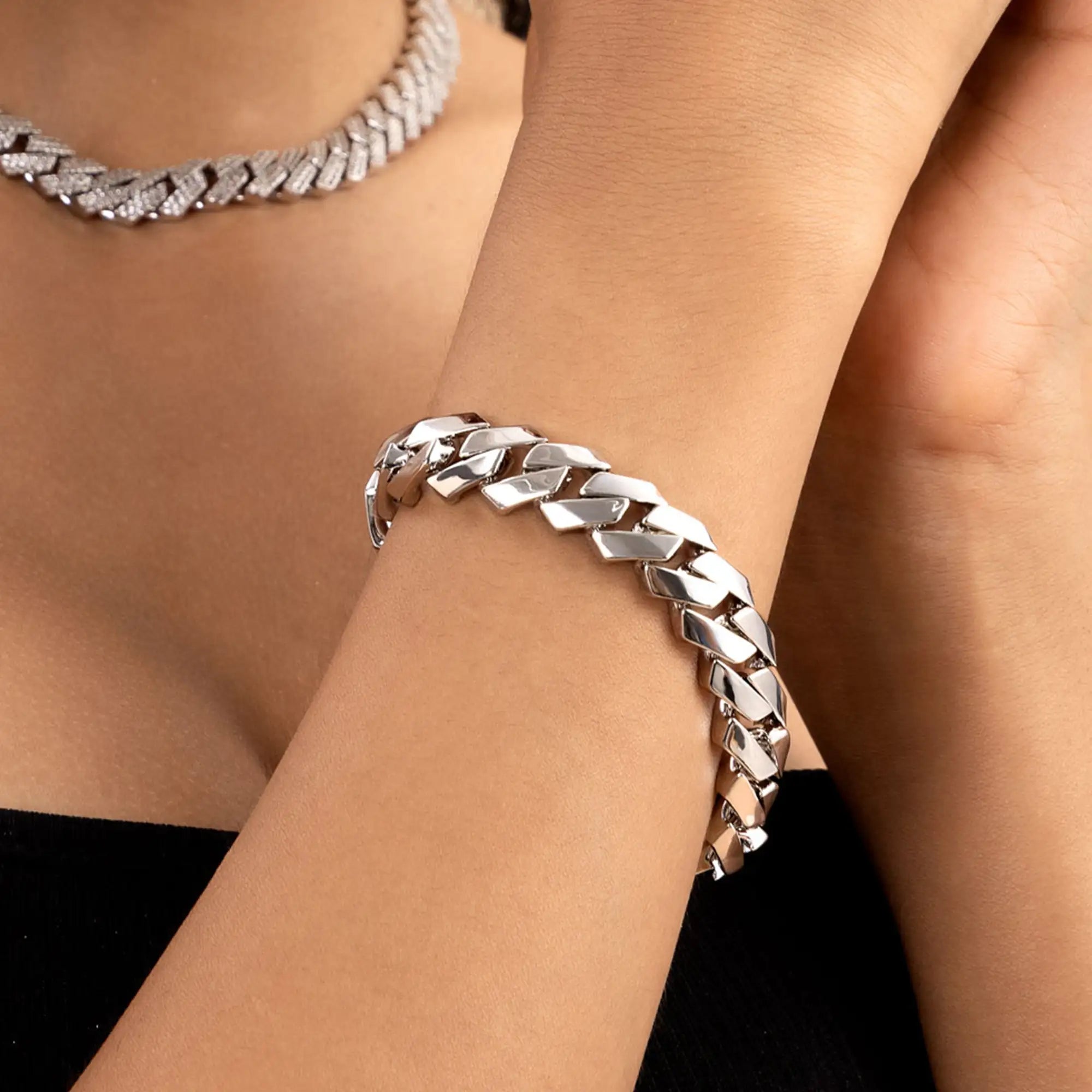 Moissanite Plain Gold Prong Cuban Link Bracelet - 12mm