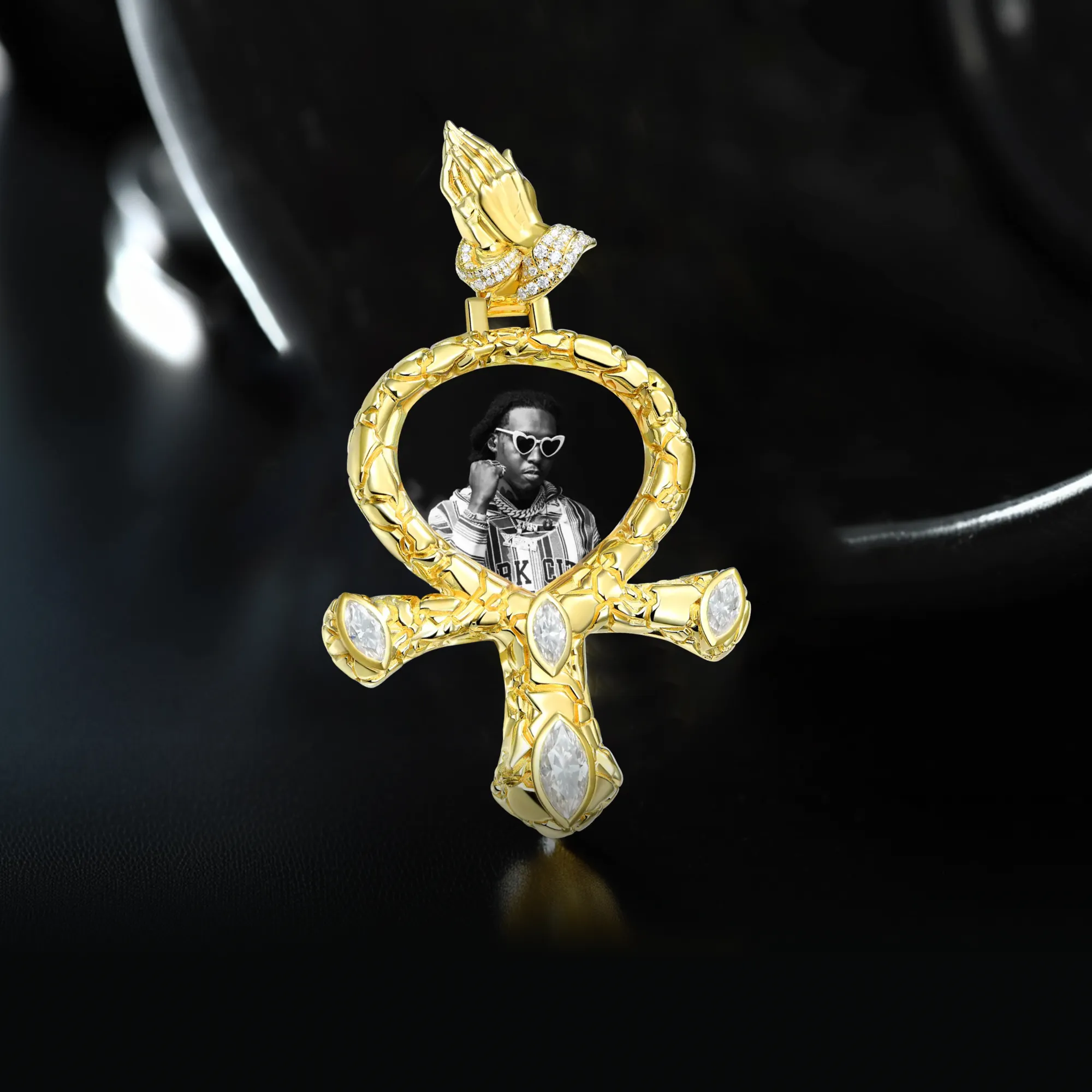 Custom Anka Photo Frame Pendant