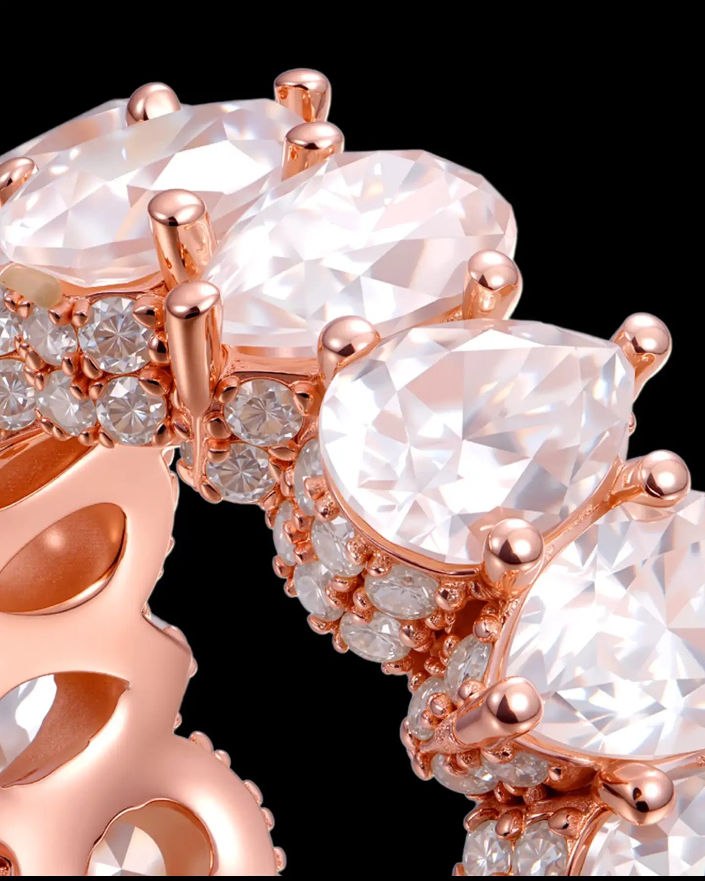APORRO Premium Iced Out Pear Cut Stone Ring