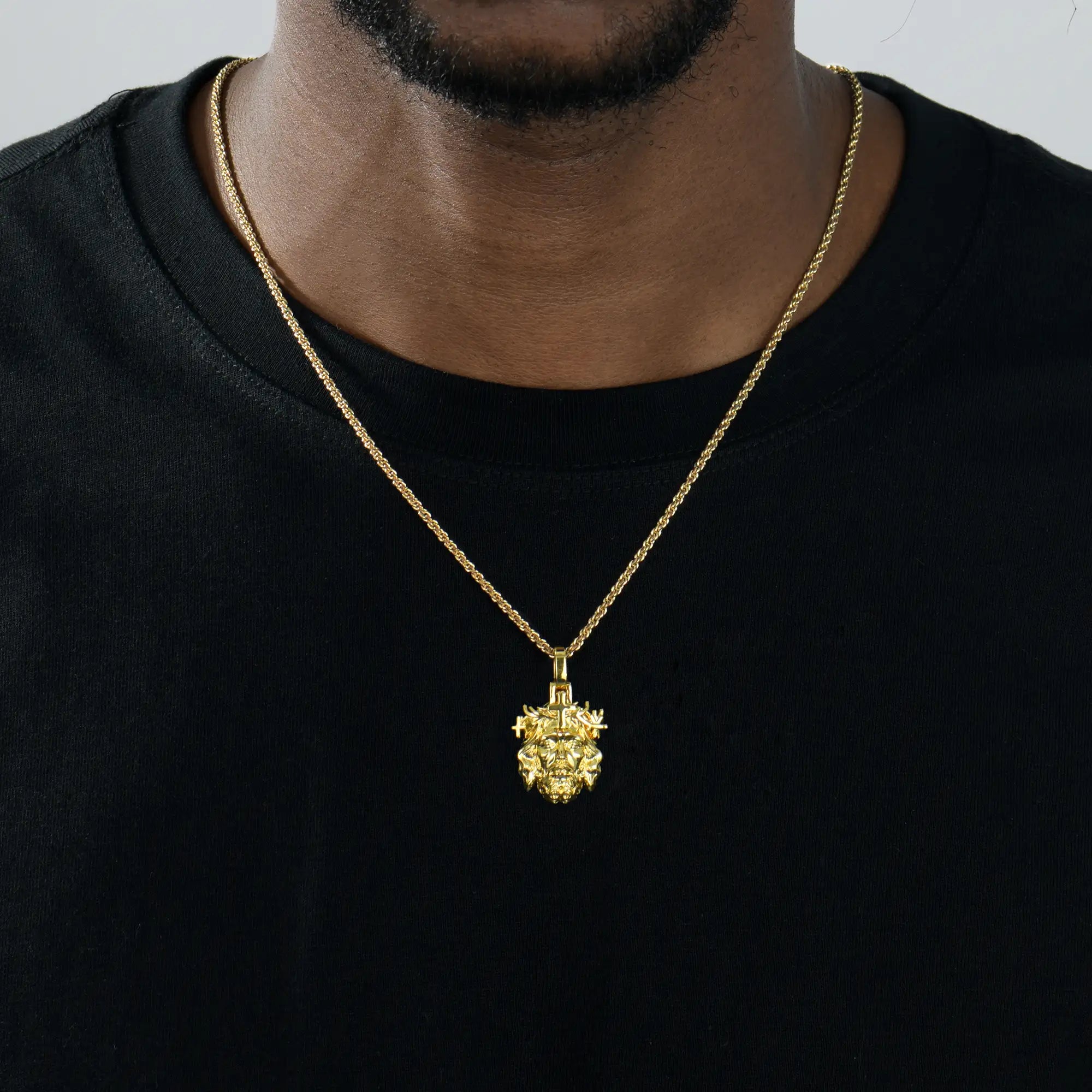 Jesus Piece Plain Gold Pendant - Micro