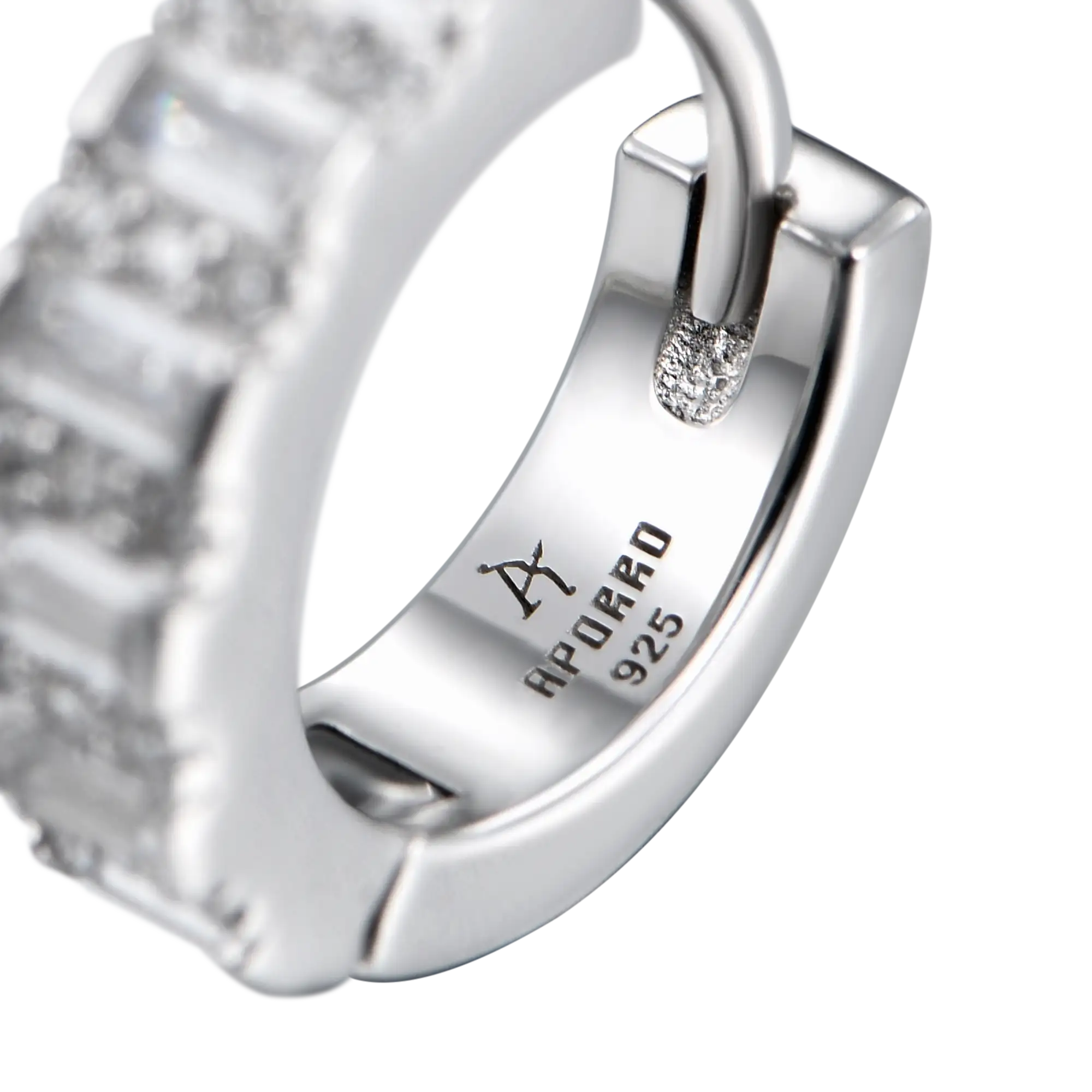 Single Baguettes Hoop Earring