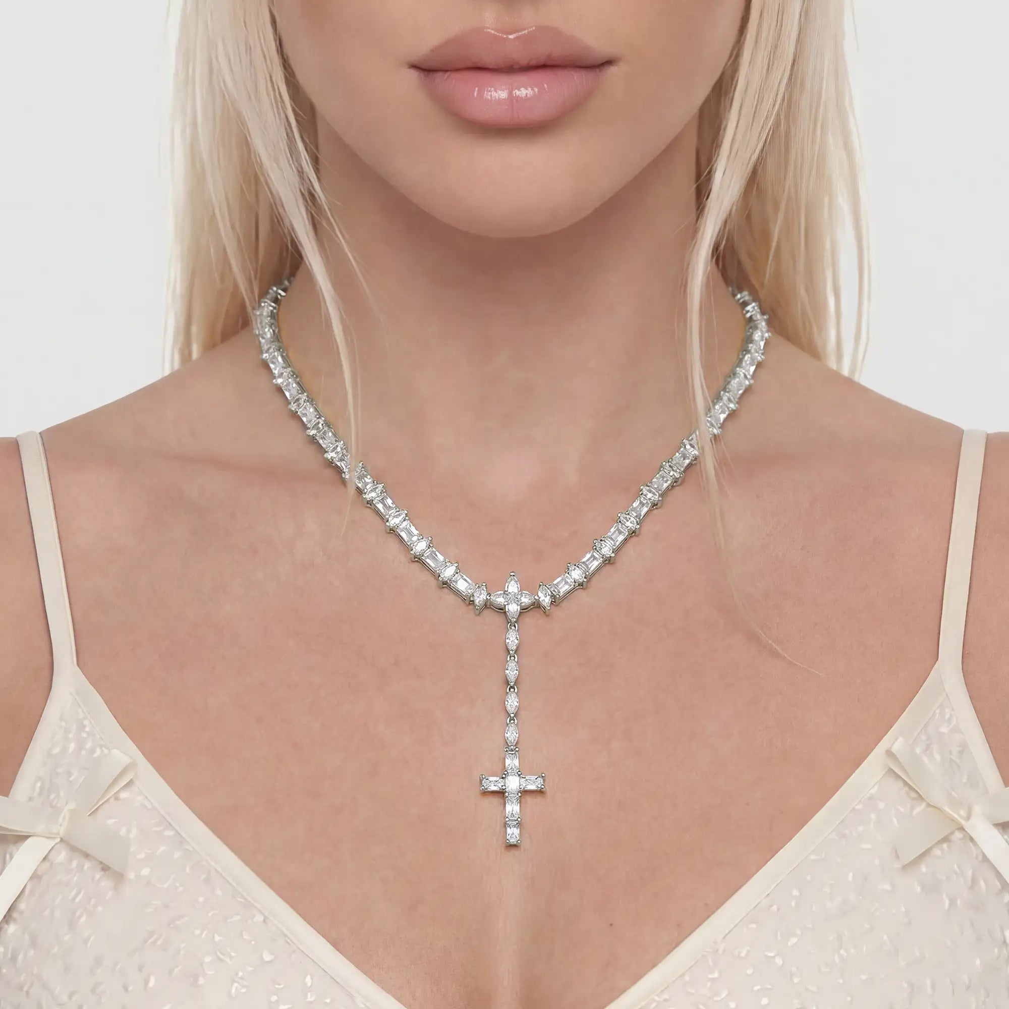 #Color_White Gold