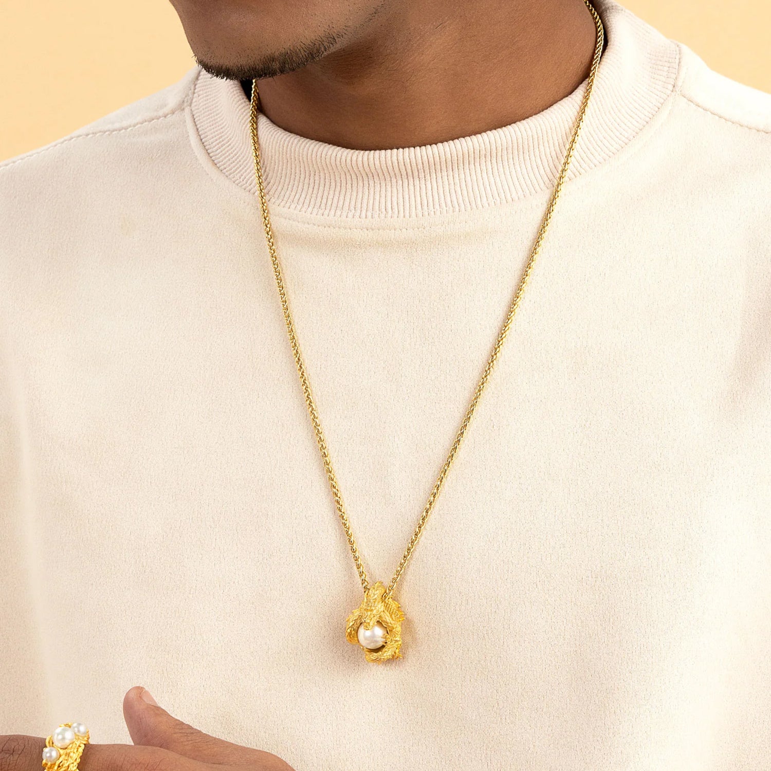 WONG Coiled Dragon Pearl Pendant