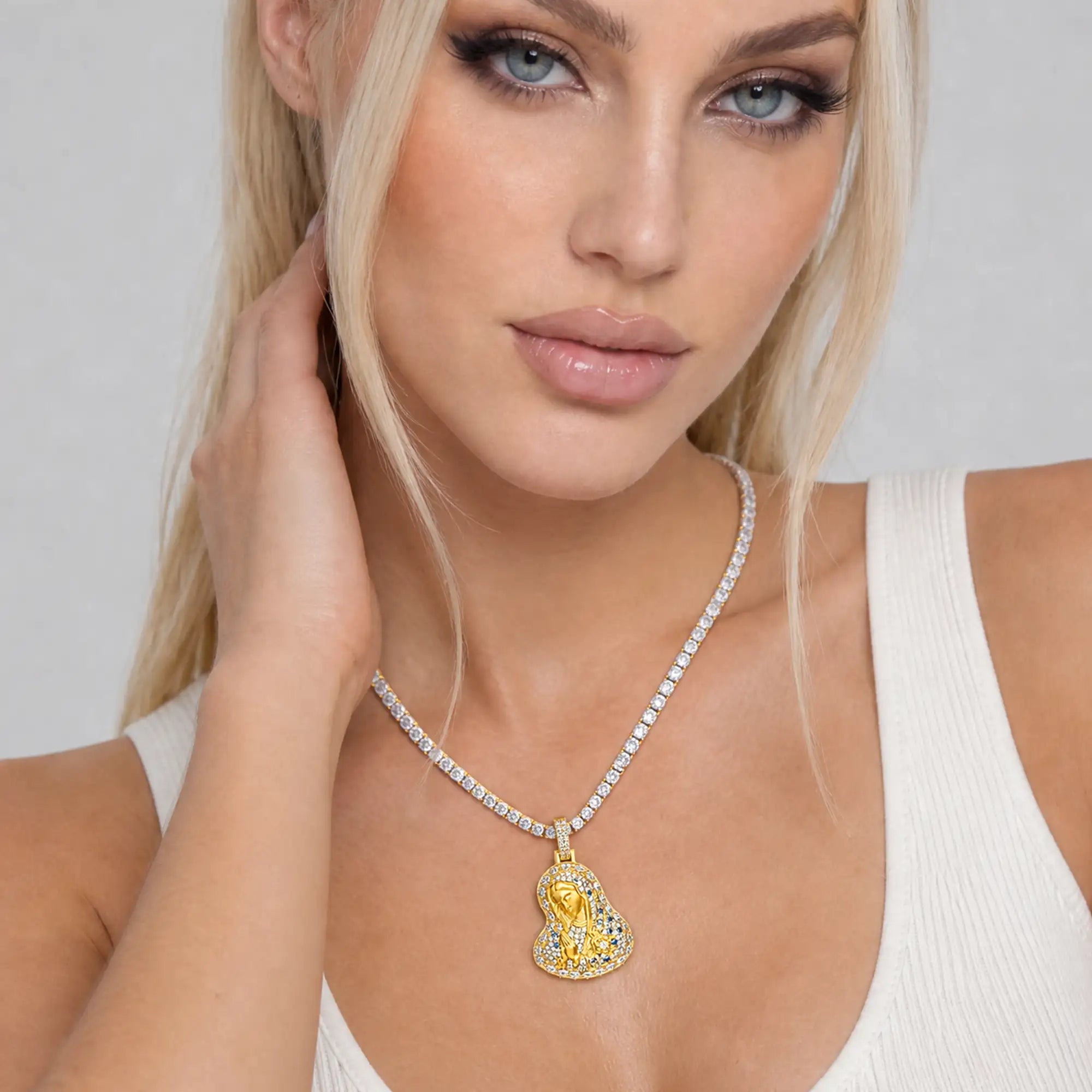 Virgin Mary Prayer Halo Pendant