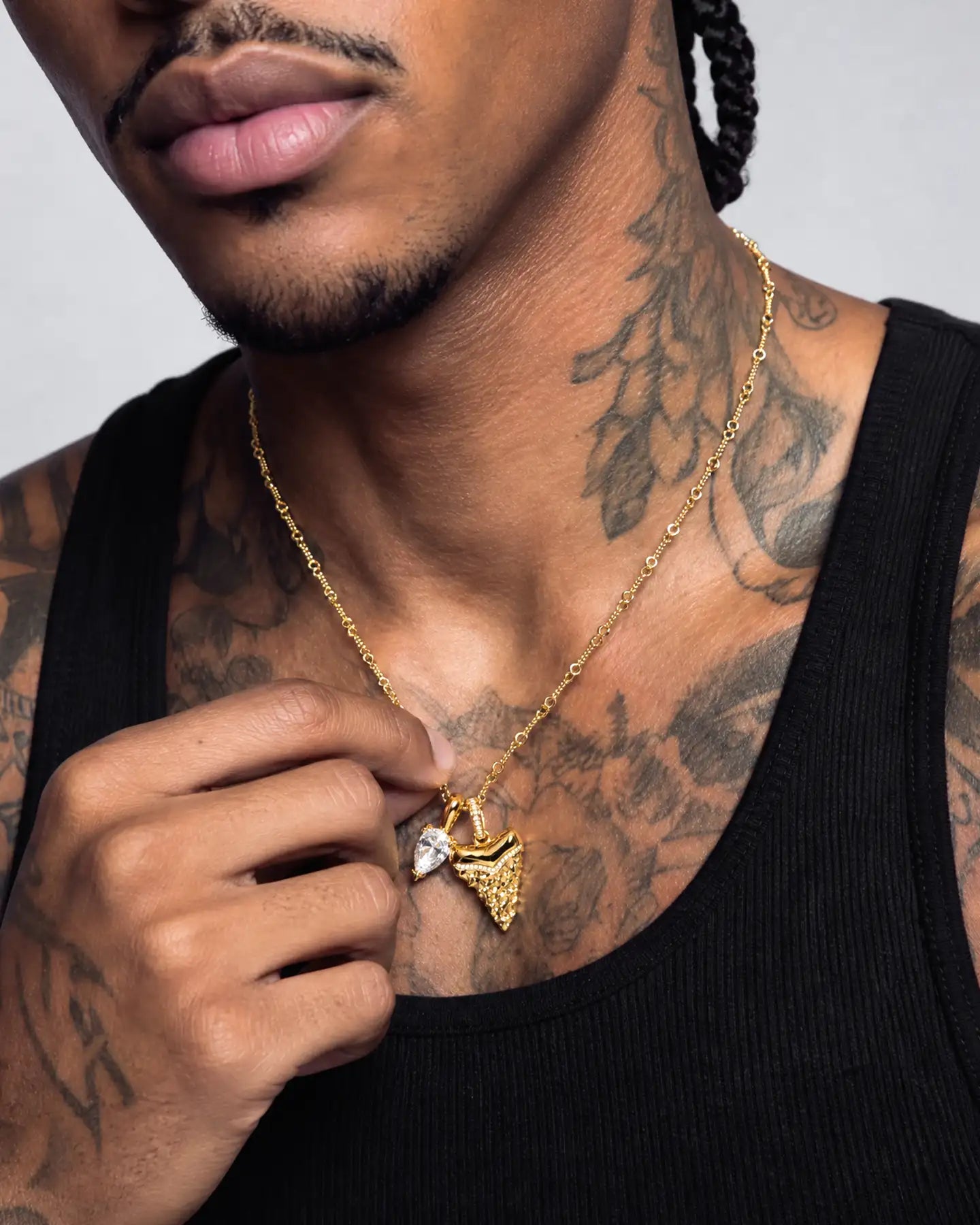 22K Teardrop Cut & Shark Tooth Pendant Set
