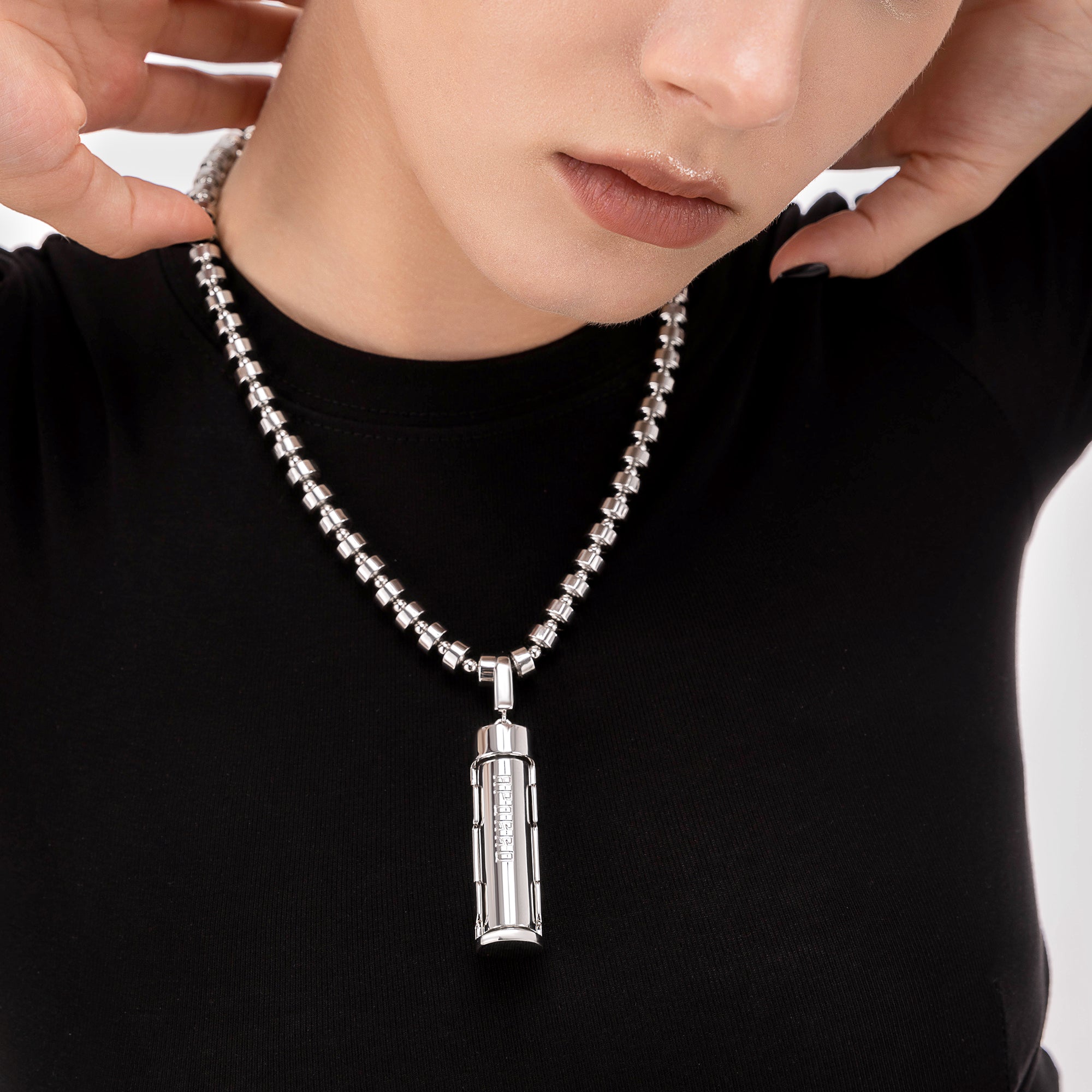 AA NO.1 Pendant