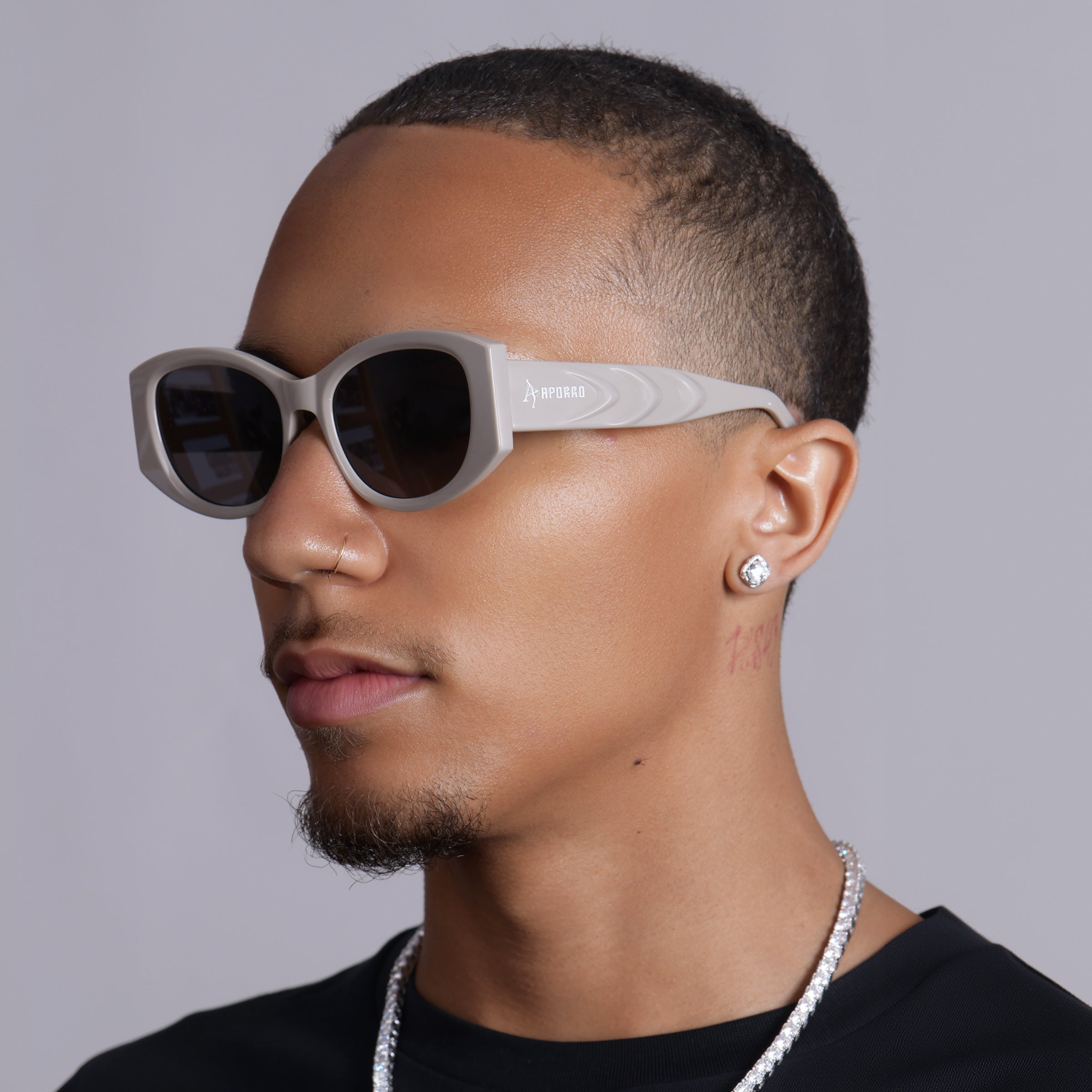 APORRO Cream Flux Sunglasses + Leather Case