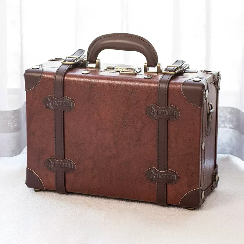 Genuine Leather Travel Case for Men and Women - APORRO