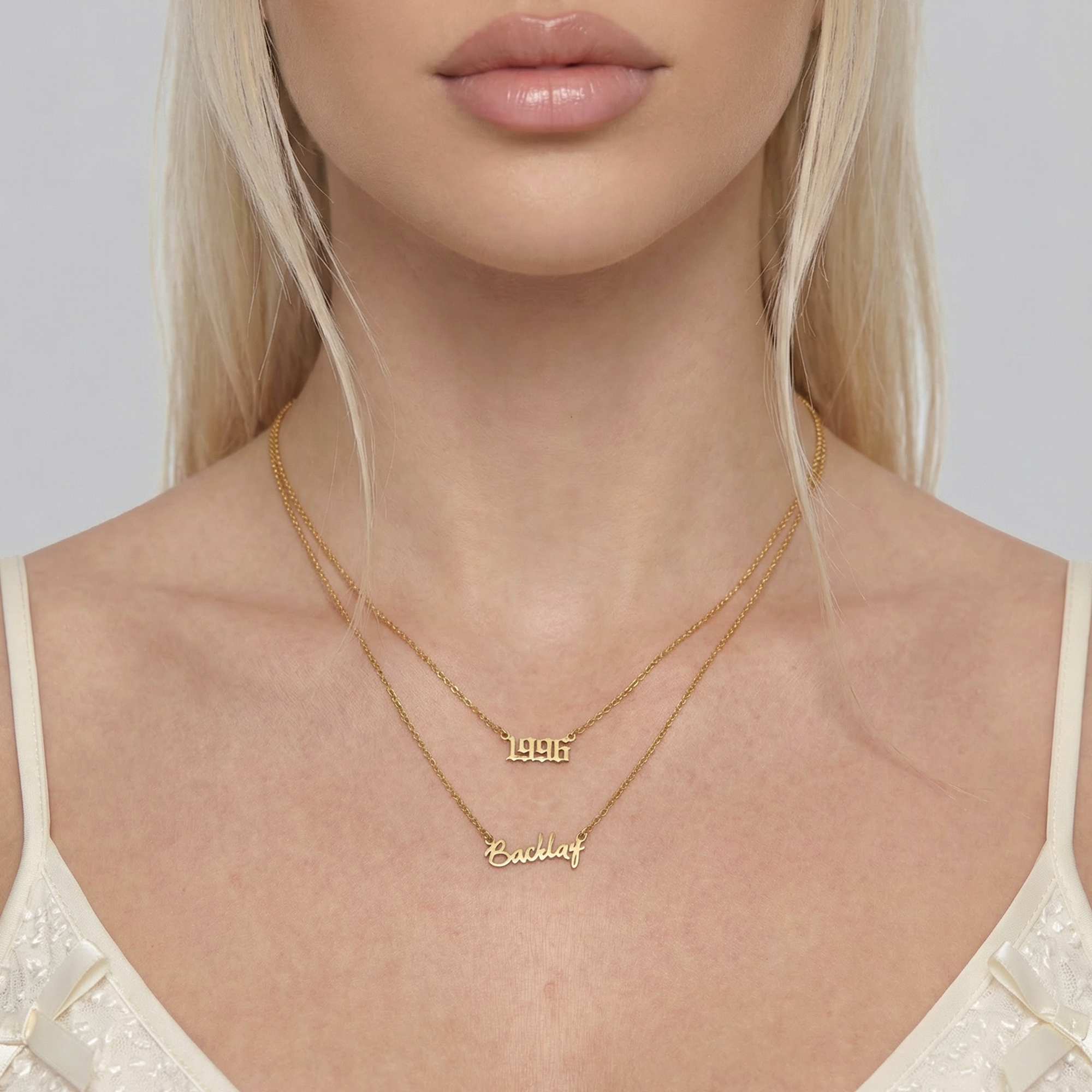 Custom Old English & Manta Name Necklace Set