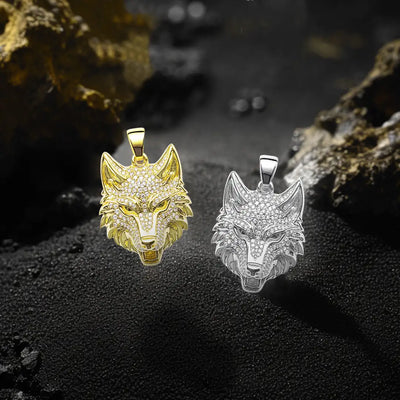 Fierce Wolf Pendant - Style 7