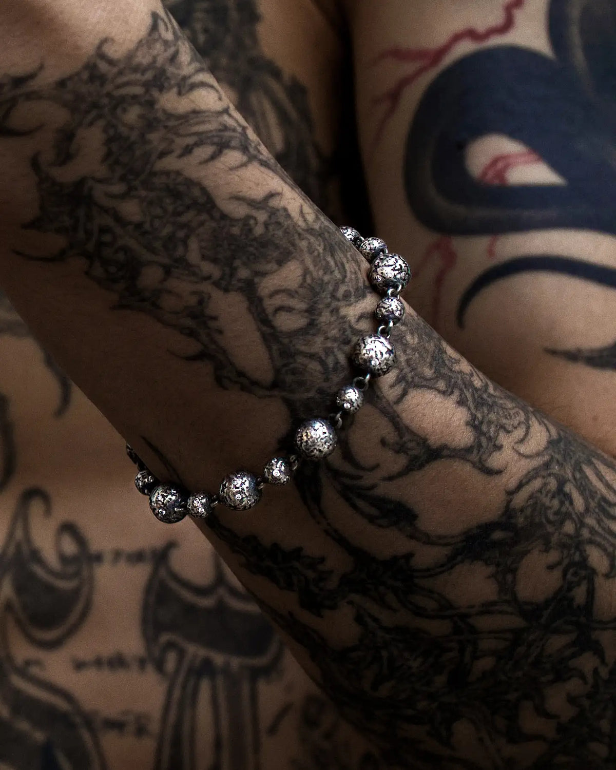 WEATHERED BEAD BRACELET