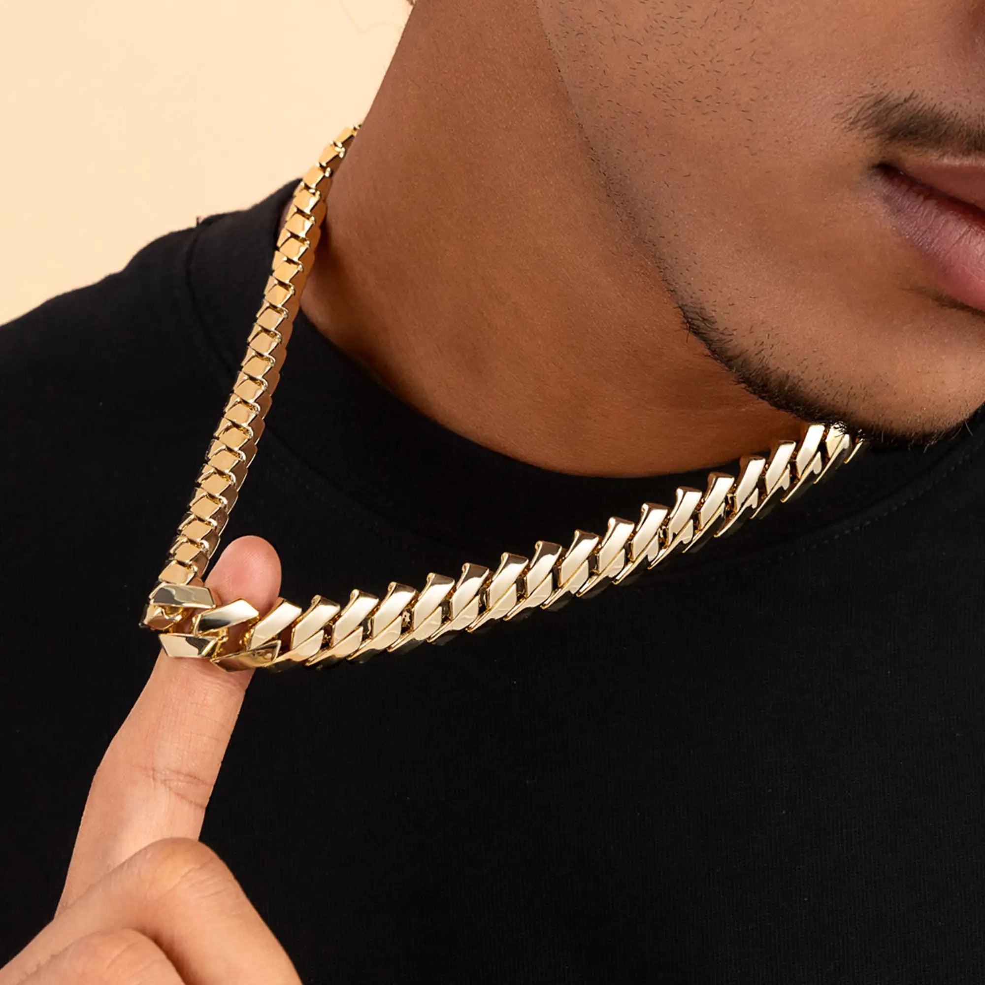 Aporro cuban chain hotsell