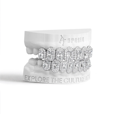 Custom Emerald Frame Grillz
