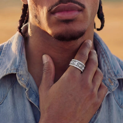 Horseshoe Spinning Ring