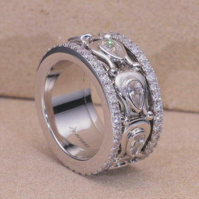 Horseshoe Spinning Ring