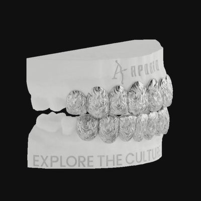 Custom Molten Flame Grillz