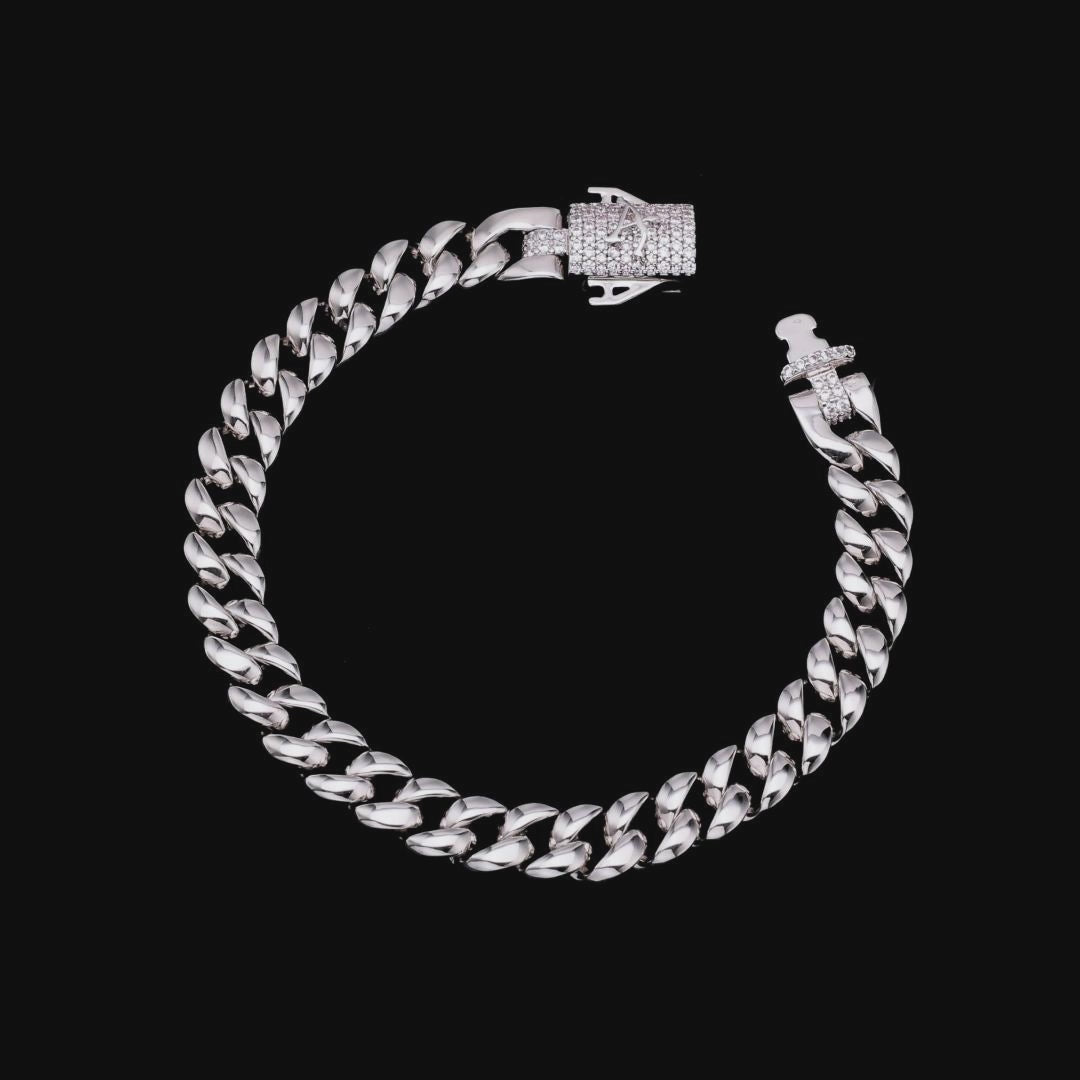 Plain Gold Cuban Bracelet With Moissanite Clasp - 8mm