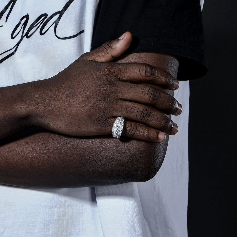 Iced Out Curved Ring - APORRO