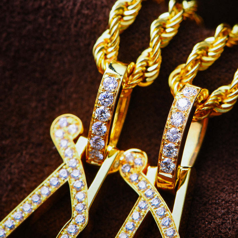 18K Solid Gold Diamond Logo Pendant Necklace - High Jewelry - APORRO